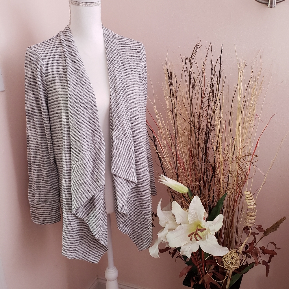 chico's zenergy cardigan open Front striped size 1
